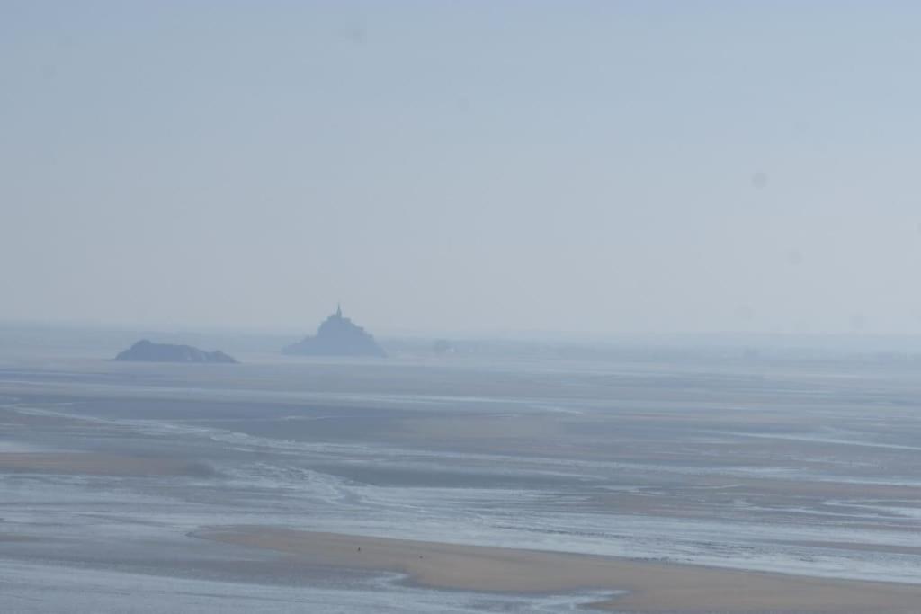 Maison Vue Sur Le Mont Saint Michel Et Sa Baie Champeaux Eksteriør billede