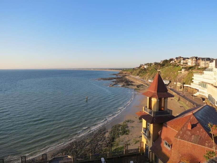 Maison Vue Sur Le Mont Saint Michel Et Sa Baie Champeaux Eksteriør billede